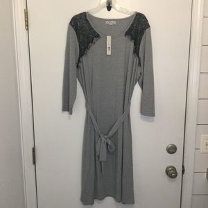 Downeast dress NWT Gray cotton‎ belted dress with black lace detail. Sz. XXL
